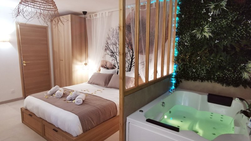 Visite virtuelle 360° Google Street View - Cocico (Hôtel / Gîte) à Auxerre Yonne