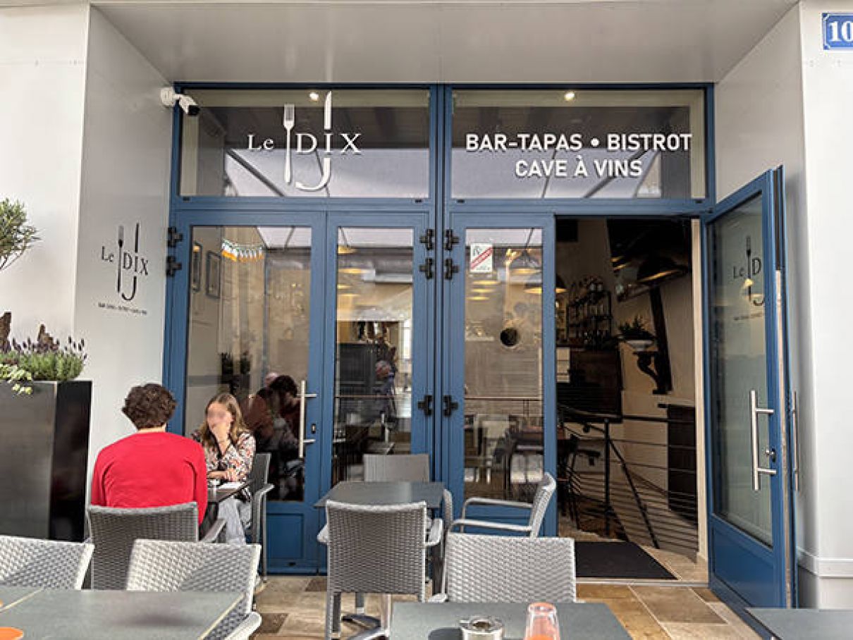 Visite virtuelle 360° Google Street View - Le Dix (Restaurant) à Auxerre Yonne