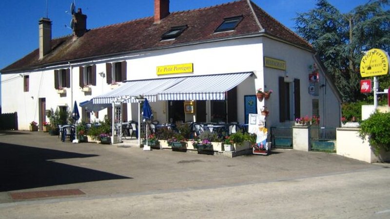 Visite virtuelle 360° Google Street View - Le Petit Perrigny (Restaurant) à Auxerre Yonne