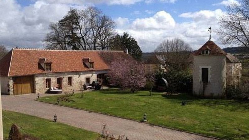 Visite virtuelle 360° Google Street View - Les Gîtes de la Foret (Hôtel / Gîte) à Auxerre Yonne